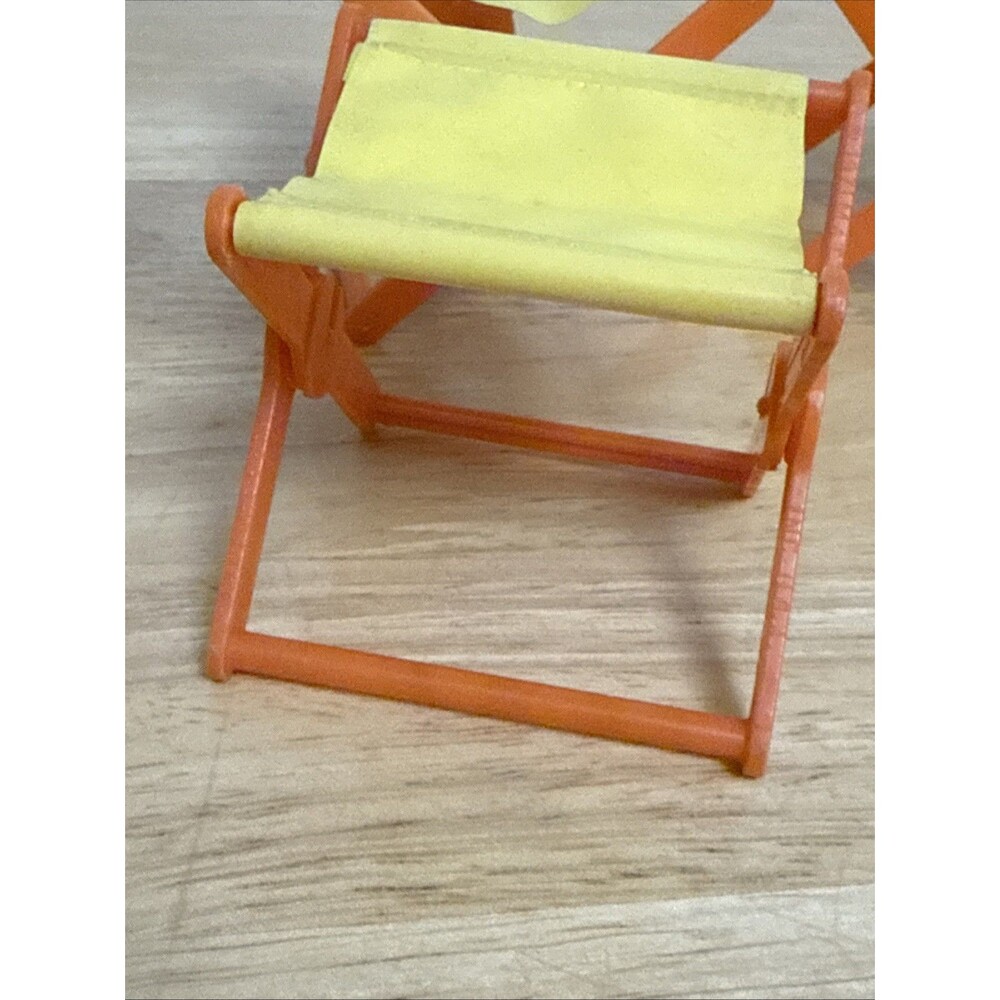 Vtg Barbie Orange & Yellow Camping Out Chairs Sleeping Bags Chaise Lounge - Picture 9 of 12